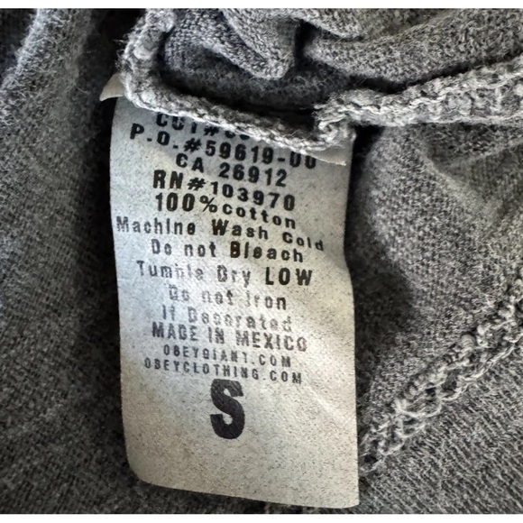 Obey Propaganda Women's Oversized Crop Top Small Front Pocket Skull Faded Gray - Picture 6 of 6